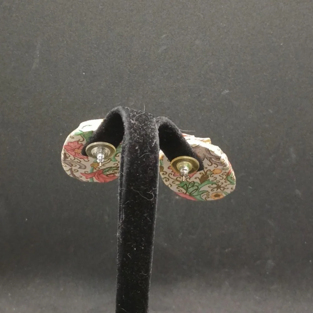 vintage multicolor glitter fabric ruffle pierced earrings - Picture 3 of 3